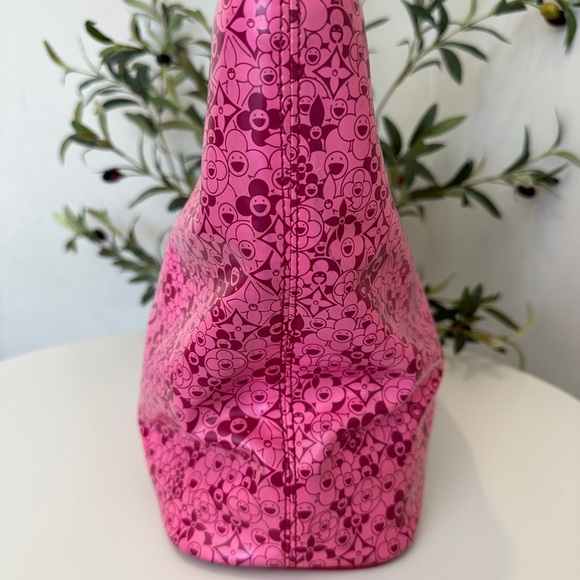 Cosmic Blossom - Picture 9 of 16